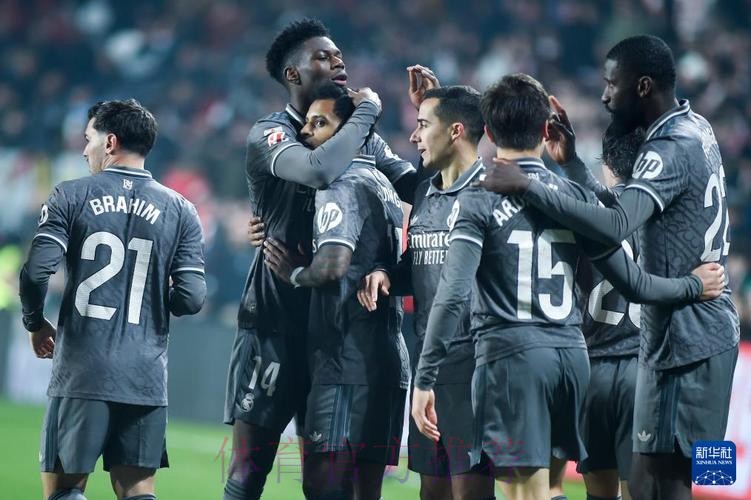 巴列卡诺后卫:在赛前就有意激怒维尼修斯 巴列卡诺后卫:在赛前就有意激怒维尼修斯